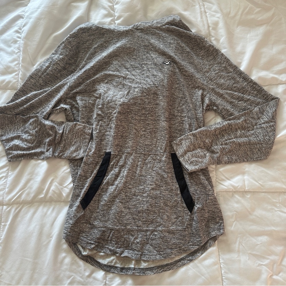 Hollister Pullover w/ hood